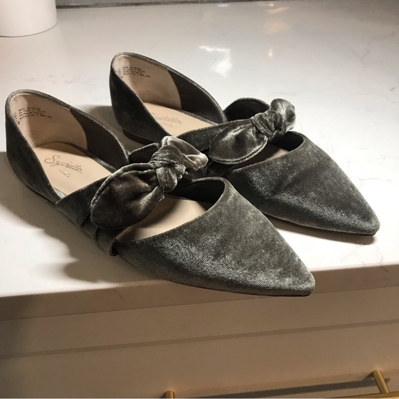 Seychelles Shoes - Anthropologie Seychelles Clara green Velvet flats Sz 10